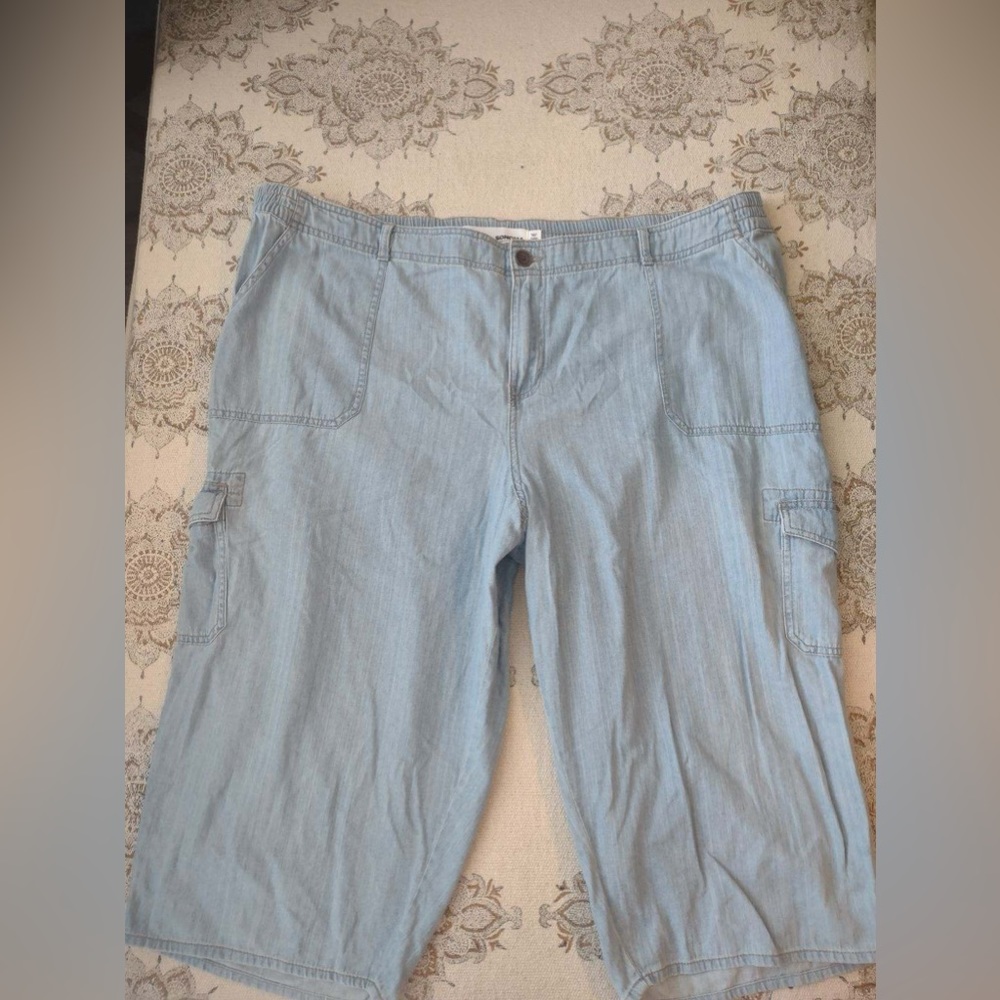 Sonoma Lightweight Cargo Crop Pants, Size 24W